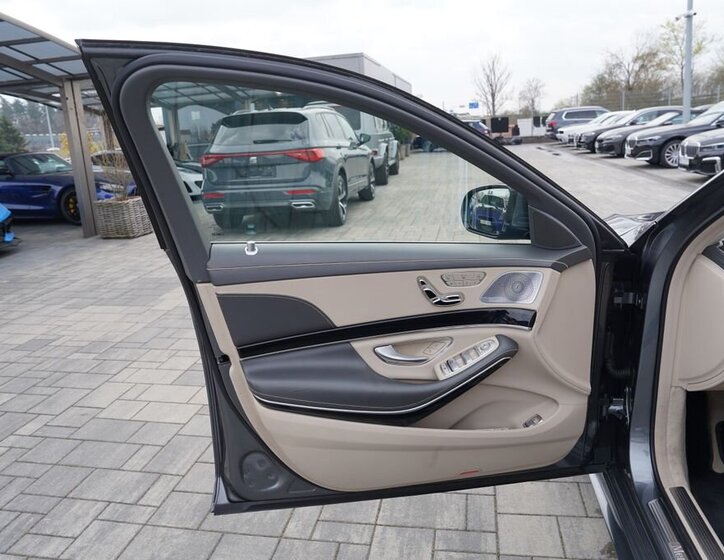 Mercedes-Benz Třídy S Sedan / Limuzína 4,0 l 345 kw