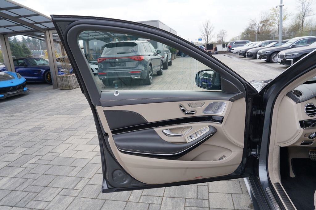 Mercedes-Benz Třídy S Sedan / Limuzína 4,0 l 345 kw