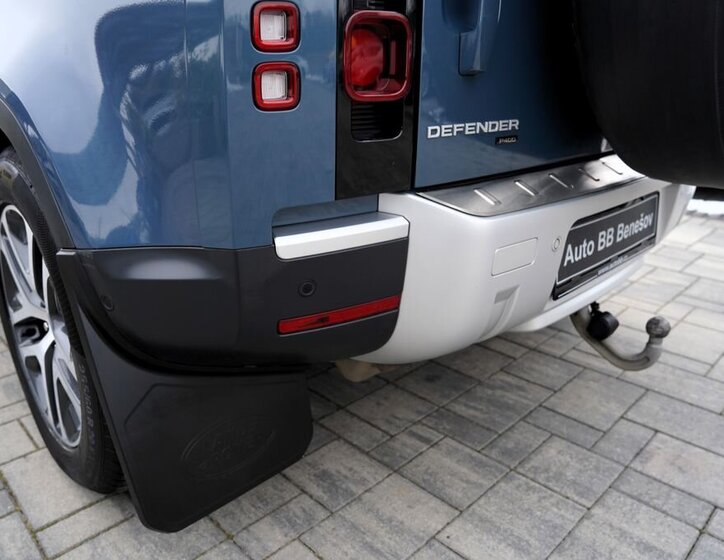 Land Rover Defender SUV 3,0 l 294 kw