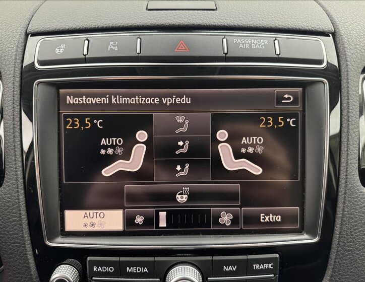 Volkswagen Touareg SUV / Terénní 3,0 l 193 kw