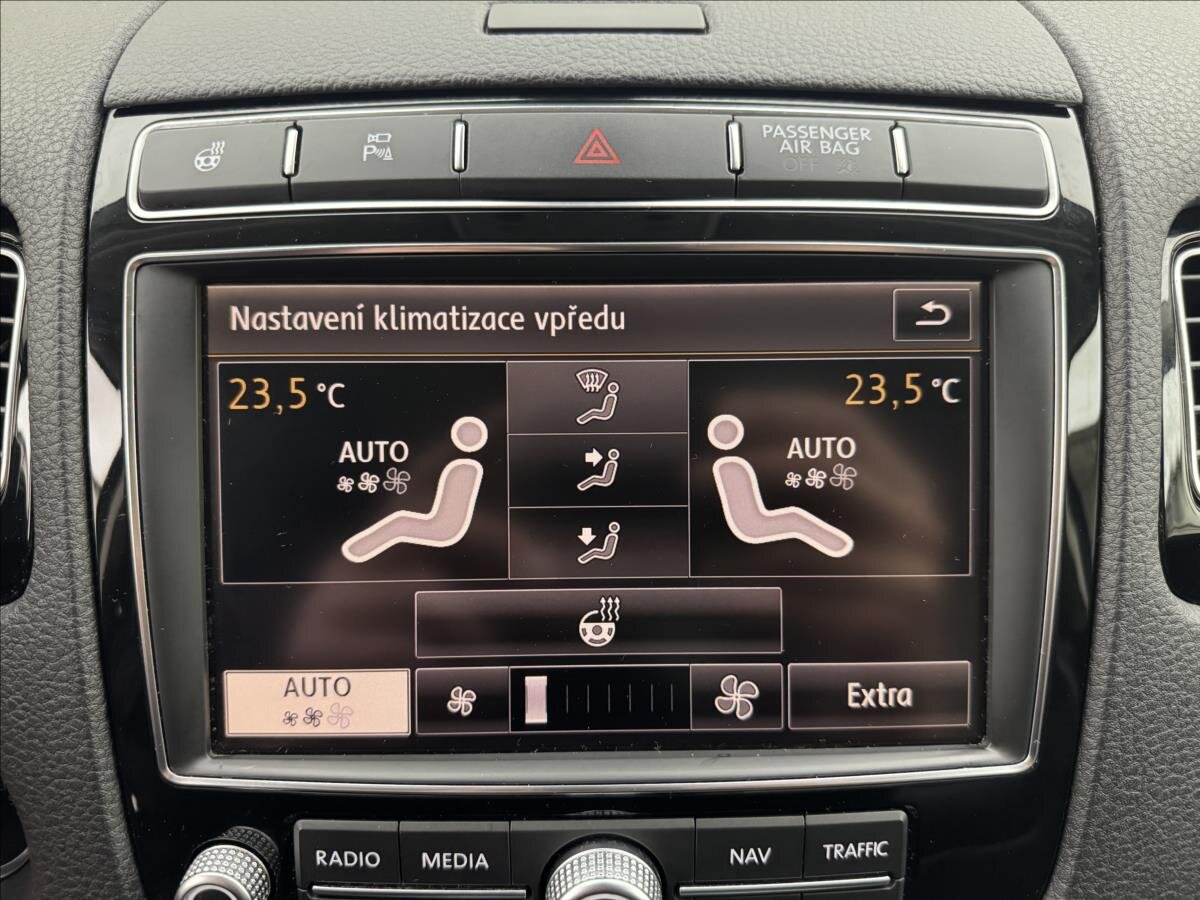 Volkswagen Touareg SUV / Terénní 3,0 l 193 kw