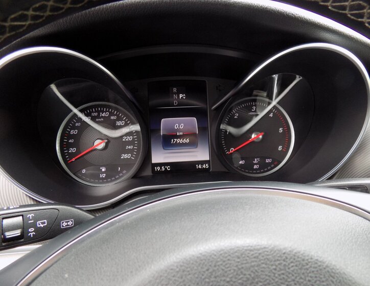 Mercedes-Benz Třídy V 25