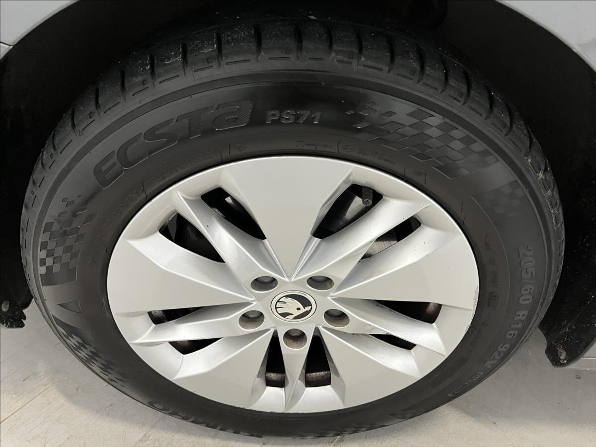 Škoda Octavia Kombi 2,0 l 110 kw