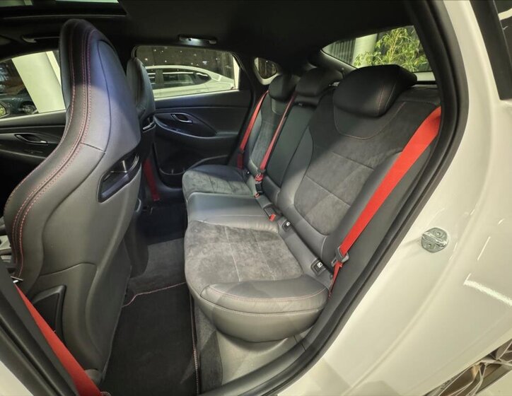 Hyundai i30 Liftback 2,0 l 206 kw