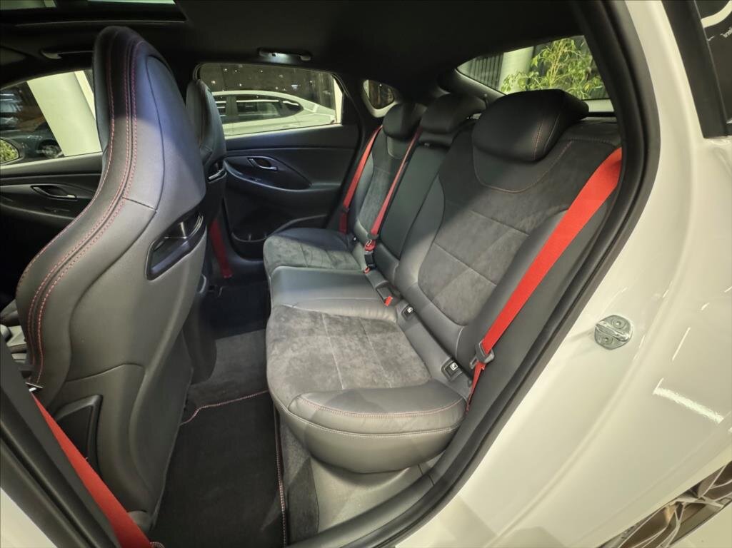 Hyundai i30 Liftback 2,0 l 206 kw