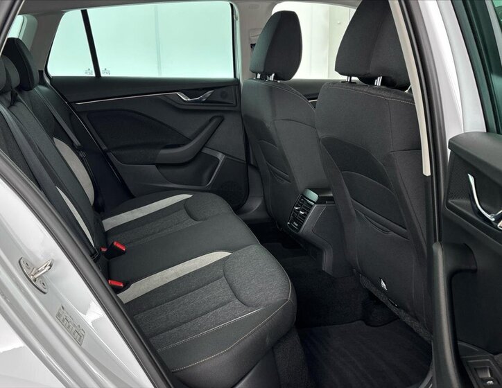 Škoda Scala Hatchback 1,5 l 110 kw