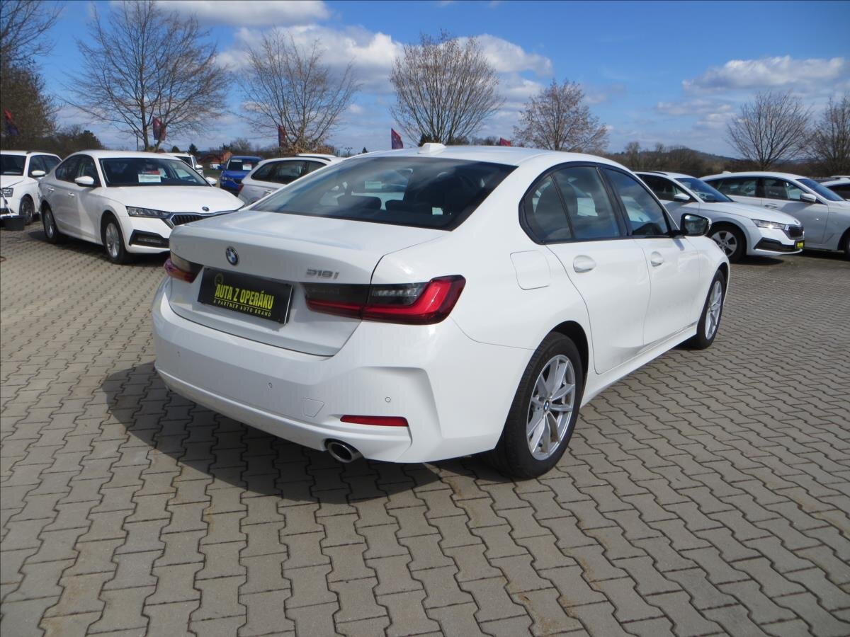BMW Řada 3 Sedan / Limuzína 2,0 l 115 kw