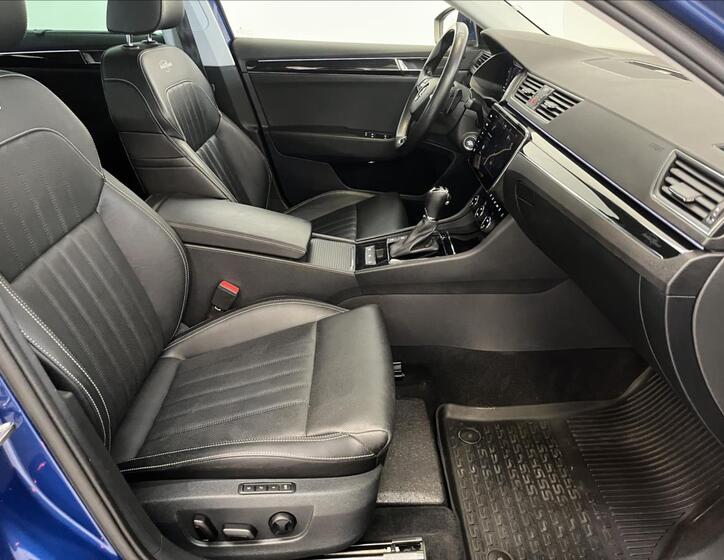 Škoda Superb 24