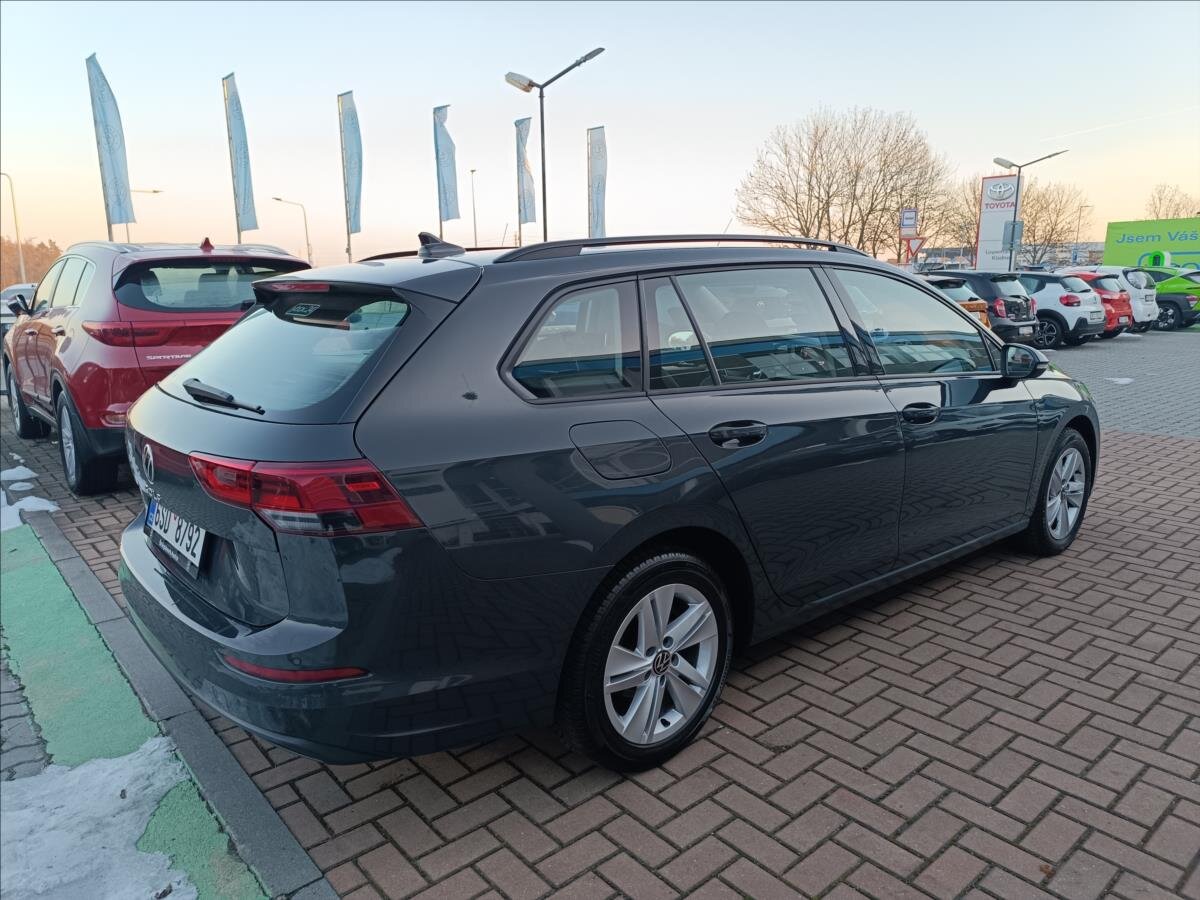 Volkswagen Golf Kombi 1,5 l 96 kw