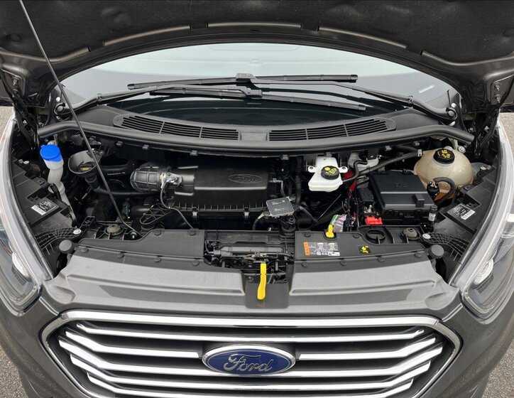 Ford Tourneo Custom Kombi 2,0 l 136 kw