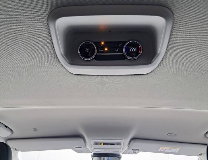 Volkswagen Caravelle Kombi 2,0 l 125 kw