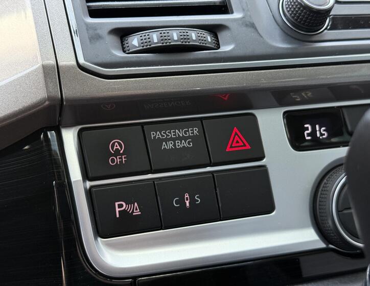 Volkswagen Multivan 26