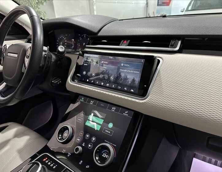 Land Rover Range Rover Velar SUV / Terénní 2,0 l 132 kw