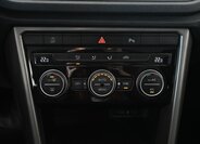 Volkswagen T-Roc SUV / Terénní 1,6 l 85 kw