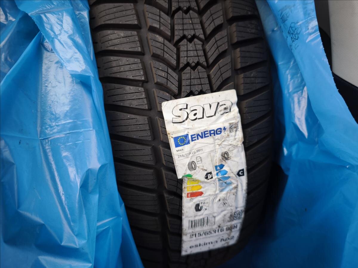 Dacia Duster SUV 999,0 67 kw