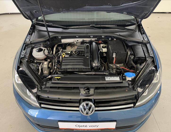 Volkswagen Golf 33
