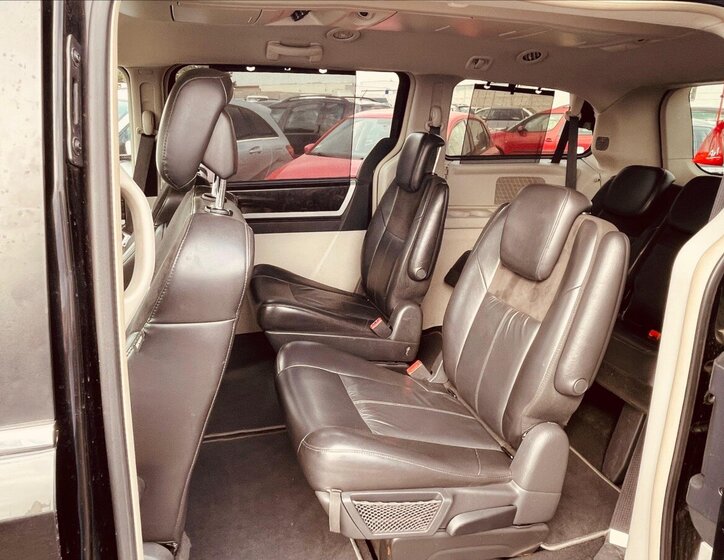 Chrysler Grand Voyager MPV 2,8 l 120 kw