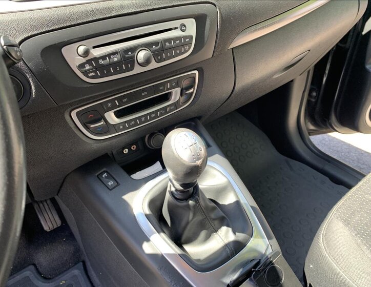 Renault Scénic Kombi 1,9 l 96 kw