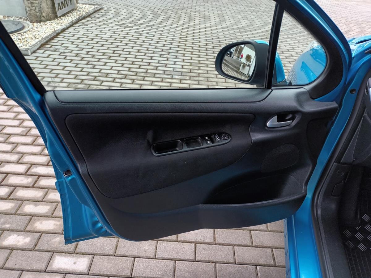 Peugeot 207 Kombi 1,4 l 54 kw