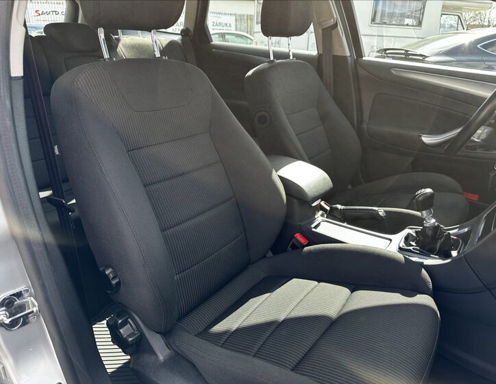 Ford Mondeo Kombi 2,0 l 103 kw