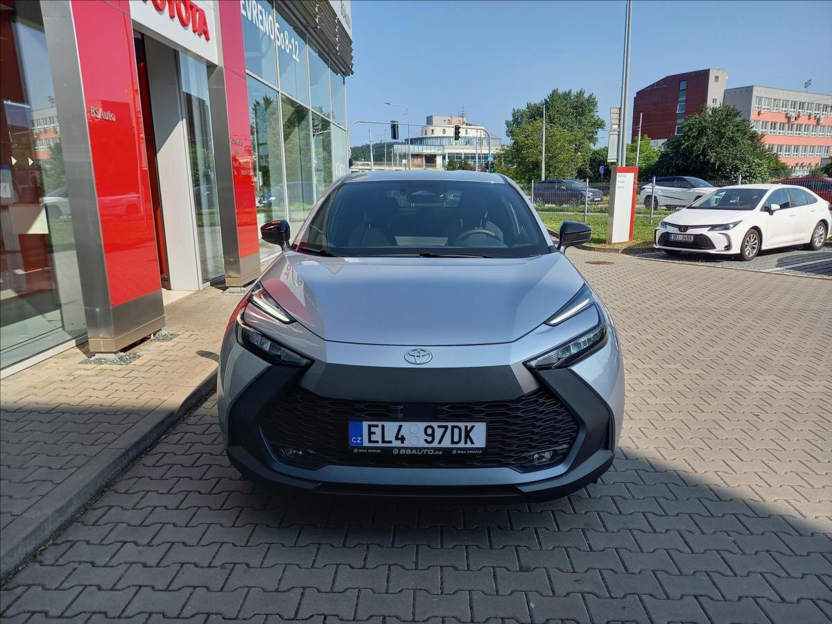 Toyota C-HR SUV 2,0 l 145 kw