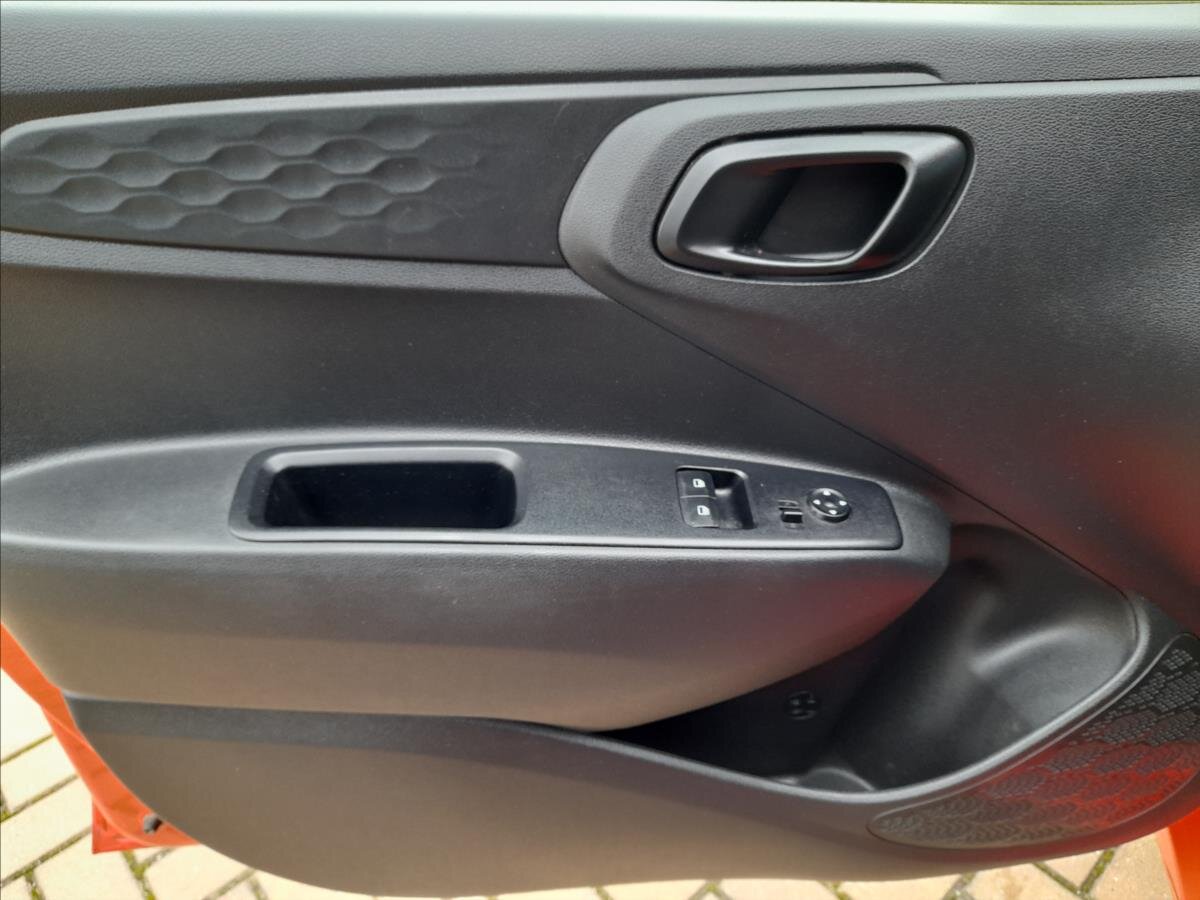 Hyundai i10 Hatchback 998,0 49 kw