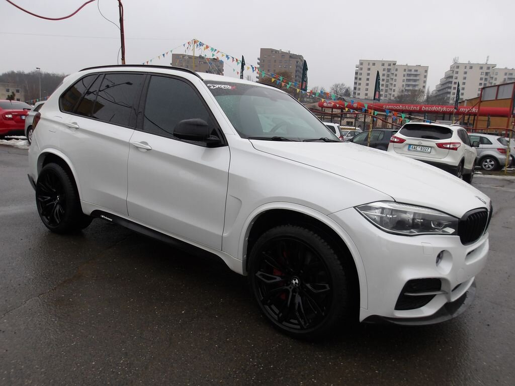 BMW X5 SUV 3,0 l 280 kw