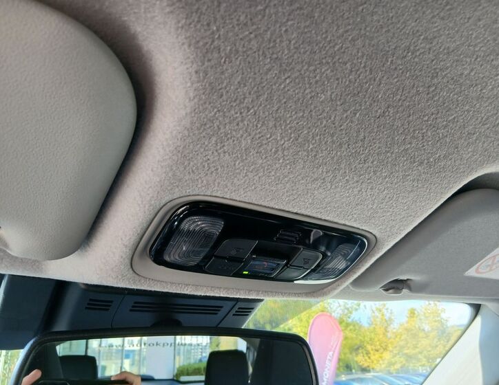 Toyota Yaris Cross 27