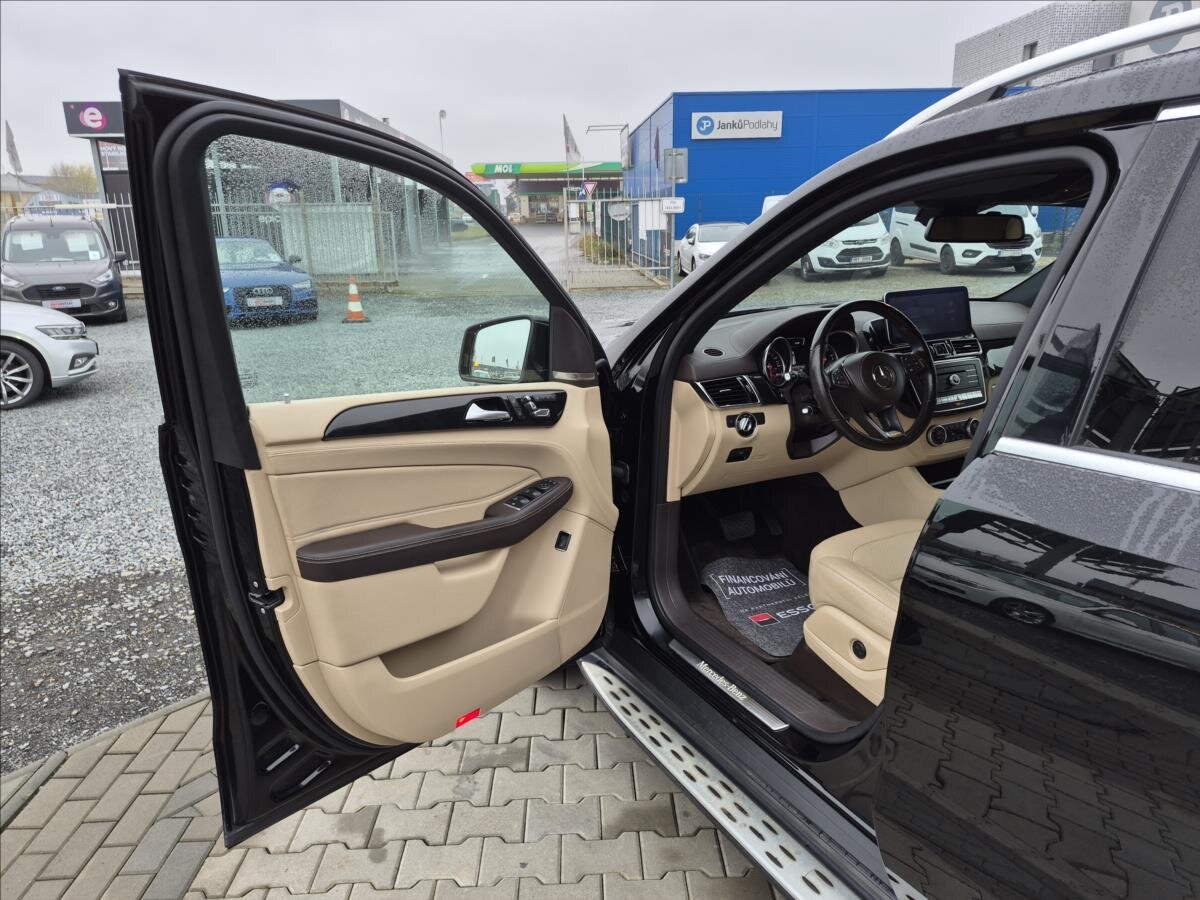 Mercedes-Benz GLS SUV / Terénní 3,0 l 190 kw