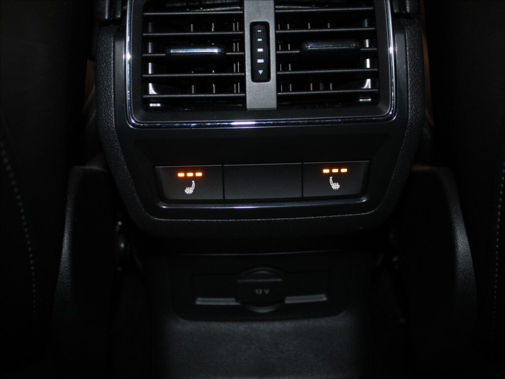 Škoda Karoq SUV 1,5 l 110 kw