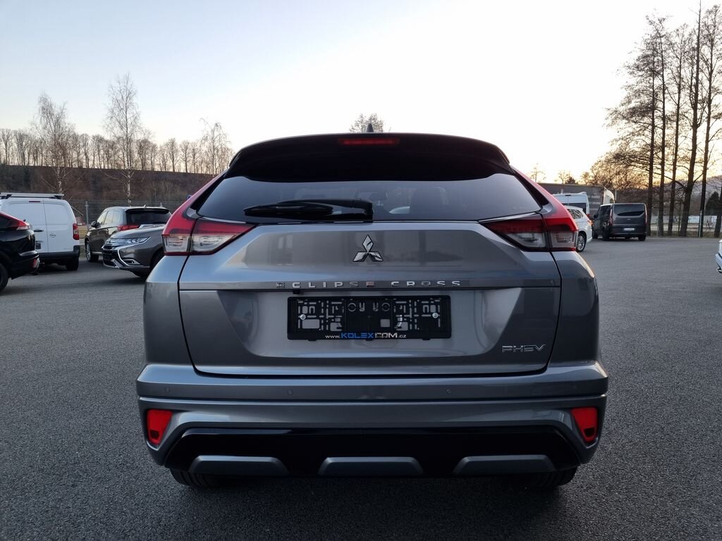 Mitsubishi Ostatní SUV / Terénní 2,4 l 138 kw