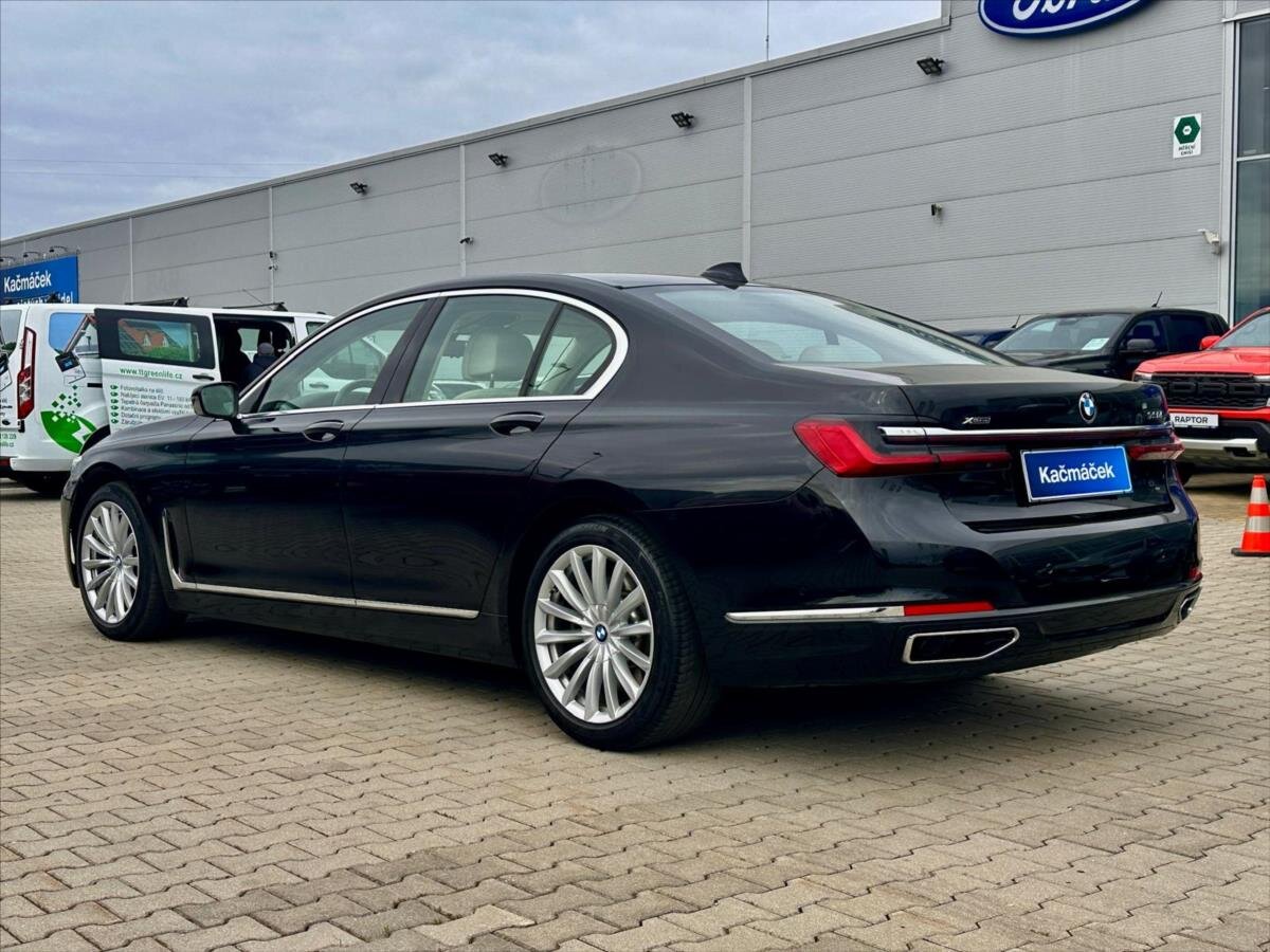 BMW Řada 7 Ostatní 4,4 l 390 kw