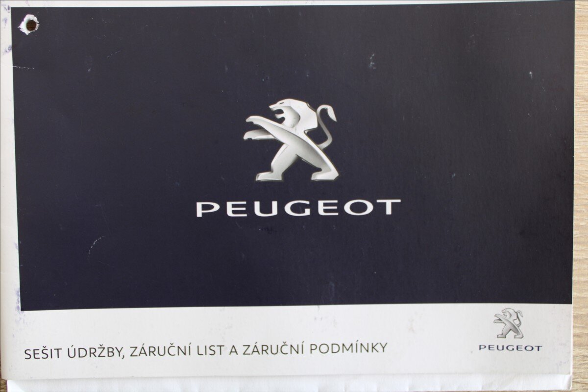 Peugeot 208 Hatchback 1,2 l 60 kw