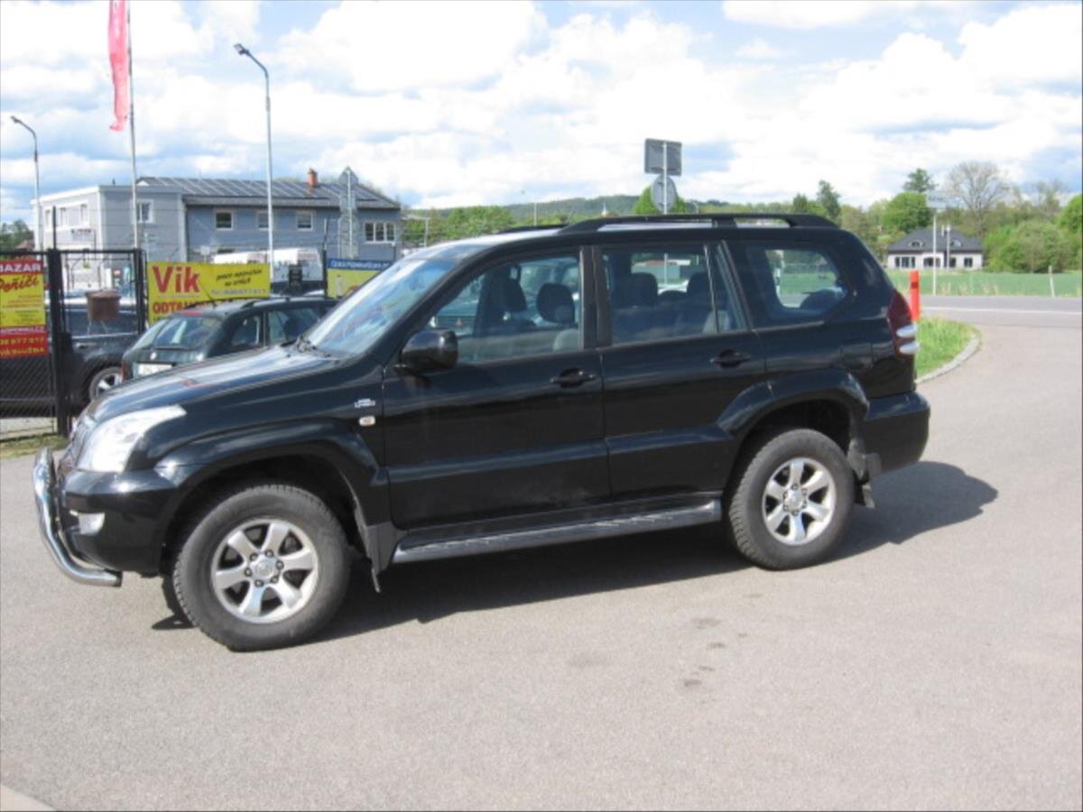 Toyota Land Cruiser SUV / Terénní 3,0 l 122 kw