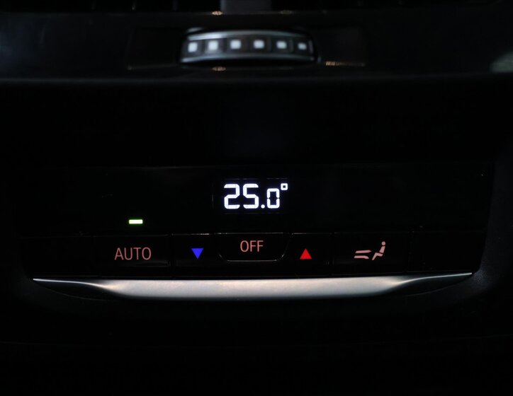 BMW X3 SUV / Terénní 2,0 l 140 kw