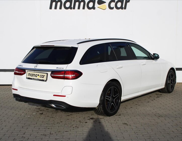 Mercedes-Benz Třídy E 2