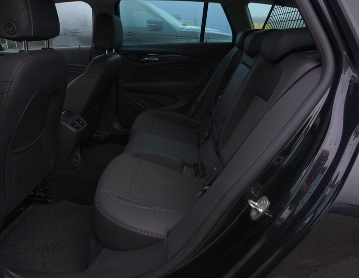 Opel Insignia Kombi 2,0 l 154 kw