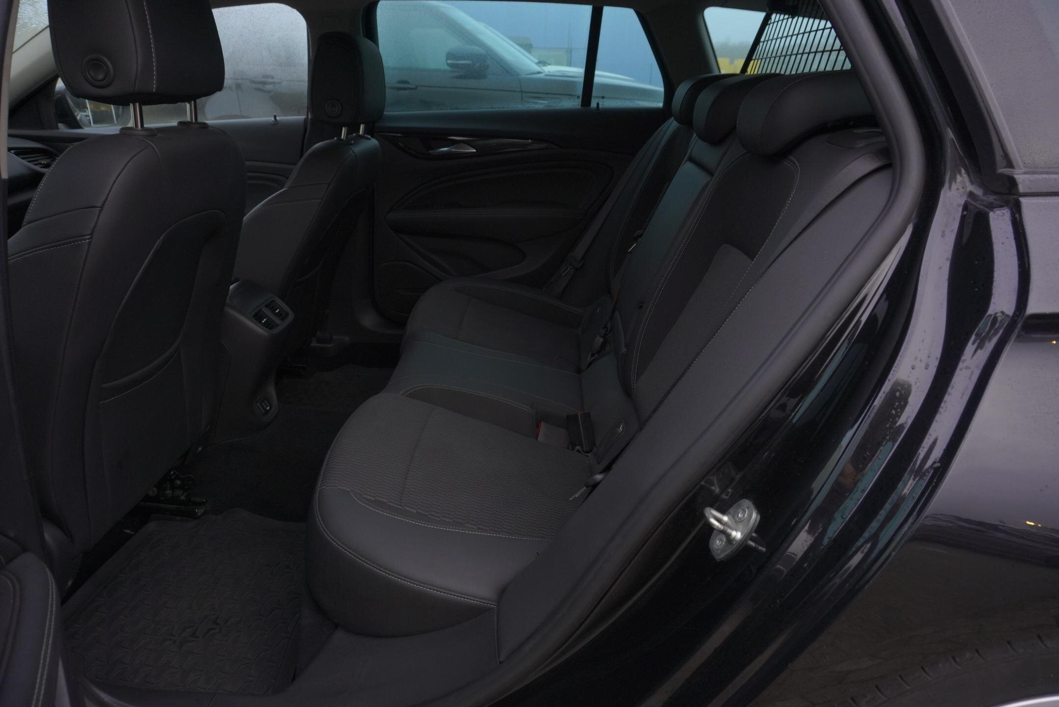 Opel Insignia Kombi 2,0 l 154 kw