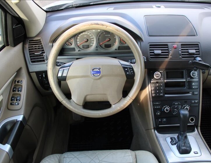 Volvo XC90 Kombi 2,4 l 136 kw