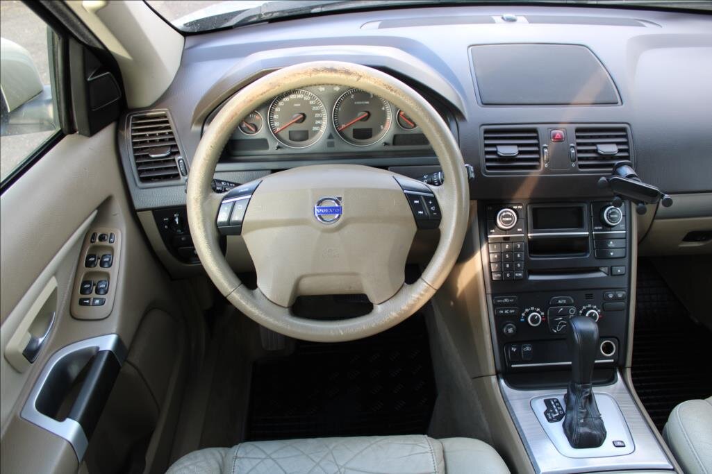 Volvo XC90 Kombi 2,4 l 136 kw