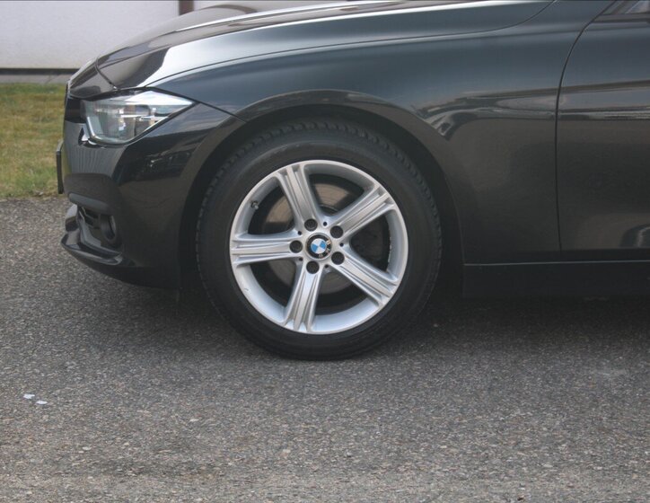 BMW Řada 3 Kombi 2,0 l 140 kw