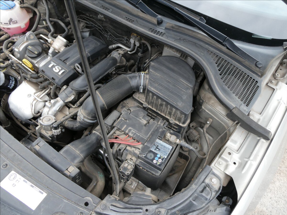 Škoda Rapid Sedan / Limuzína 1,2 l 77 kw