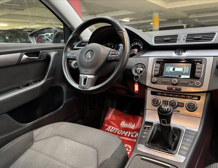 Volkswagen Passat Kombi 2,0 l 103 kw