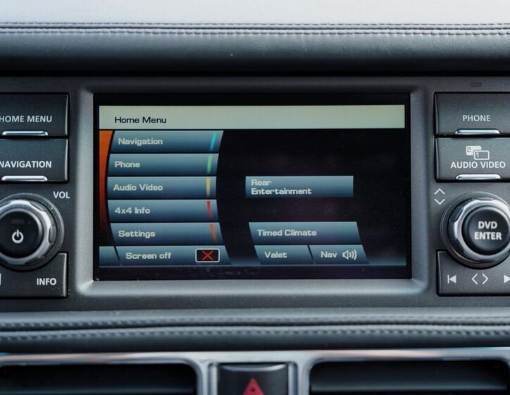 Land Rover Range Rover SUV / Terénní 4,4 l 230 kw