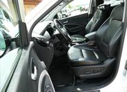 Hyundai Grand Santa Fe 25