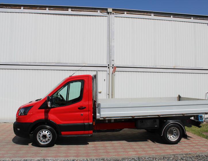 Ford Transit 8