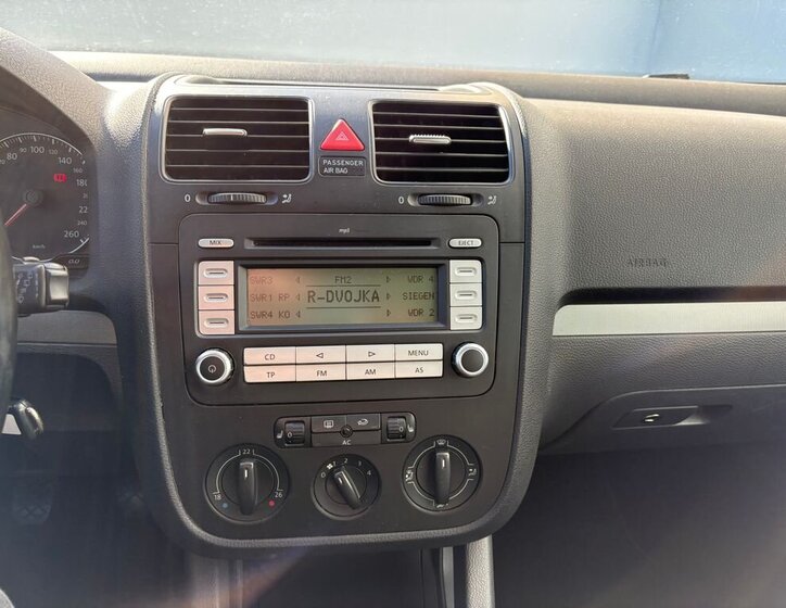 Volkswagen Golf Kombi 1,6 l 75 kw