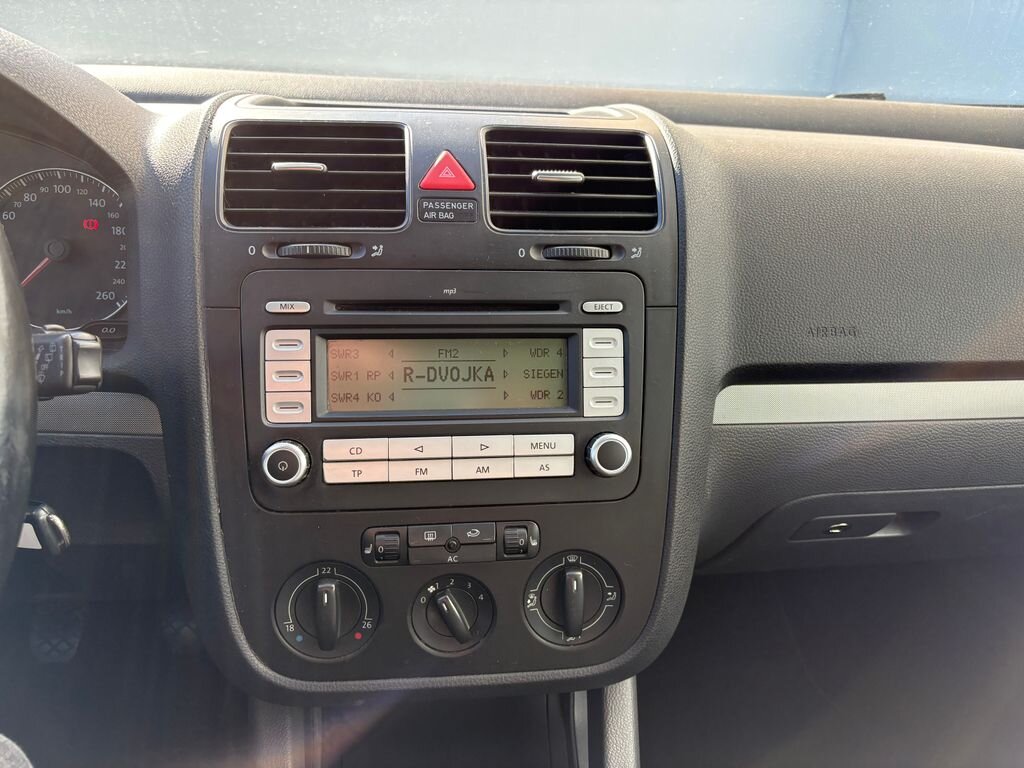 Volkswagen Golf Kombi 1,6 l 75 kw