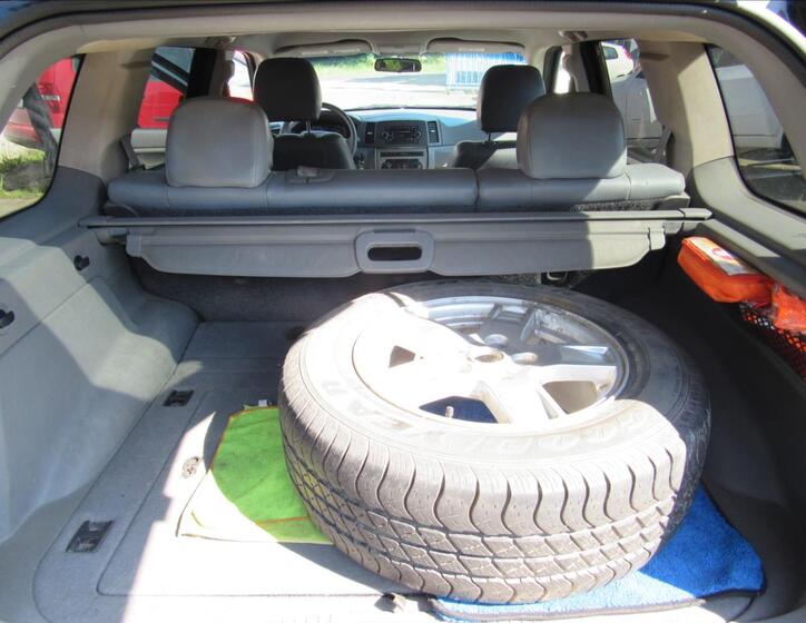 Jeep Grand Cherokee 25