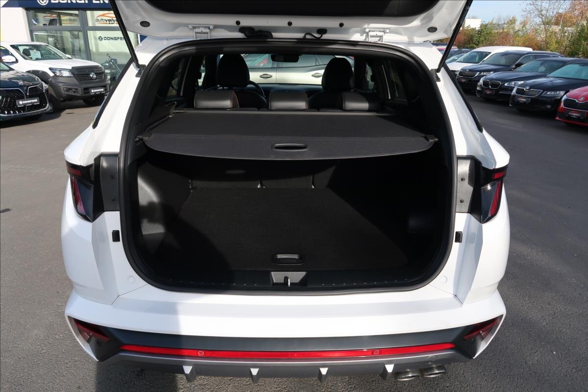 Hyundai Tucson SUV 1,6 l 110 kw